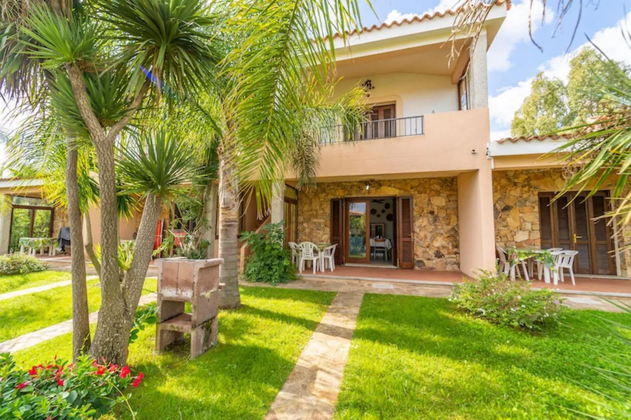 Iss Travel, Villa Fiorita - 800 M From La Cinta Beach サン・テオドーロ