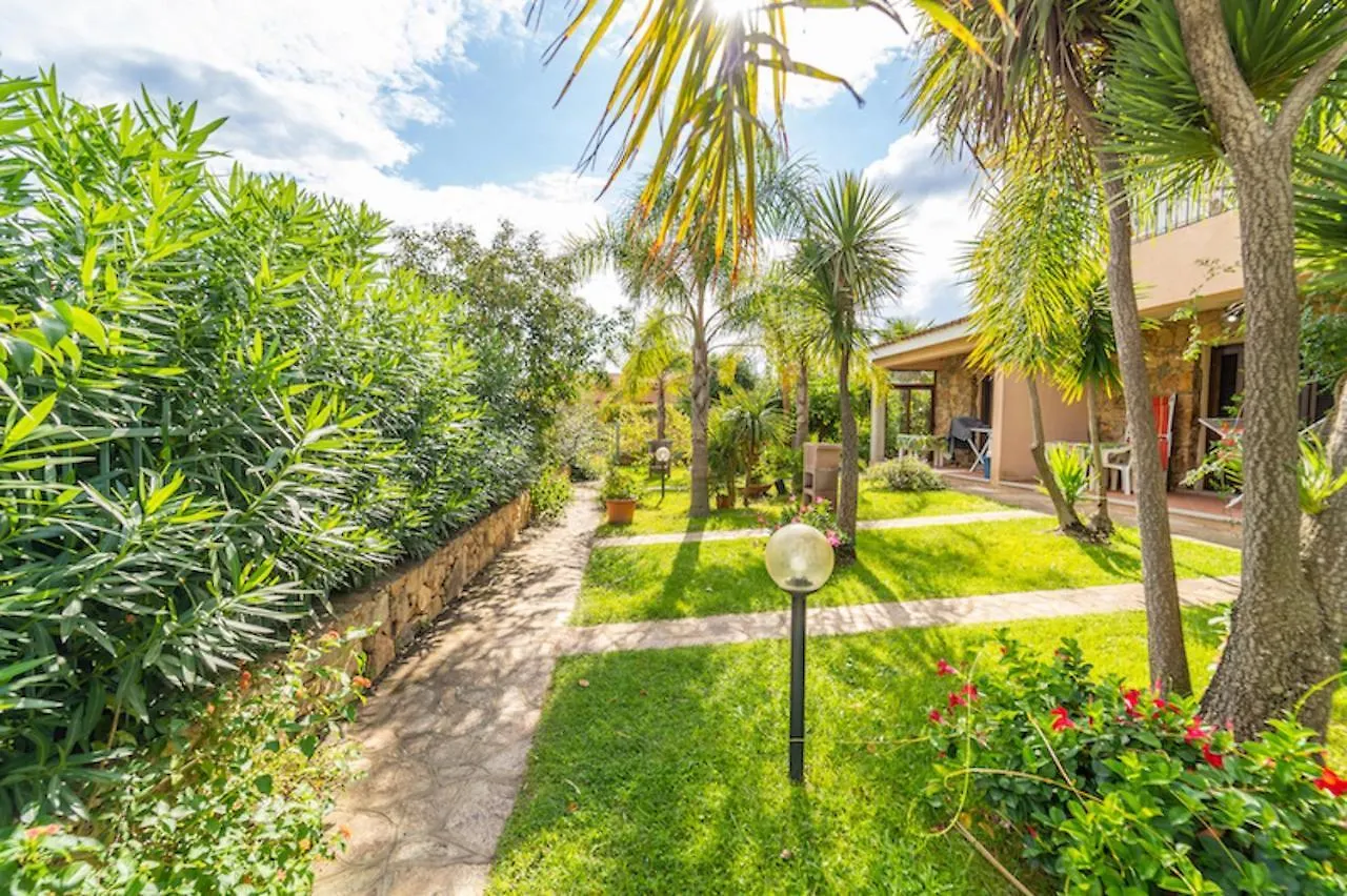 Iss Travel, Villa Fiorita - 800 M From La Cinta Beach サン・テオドーロ