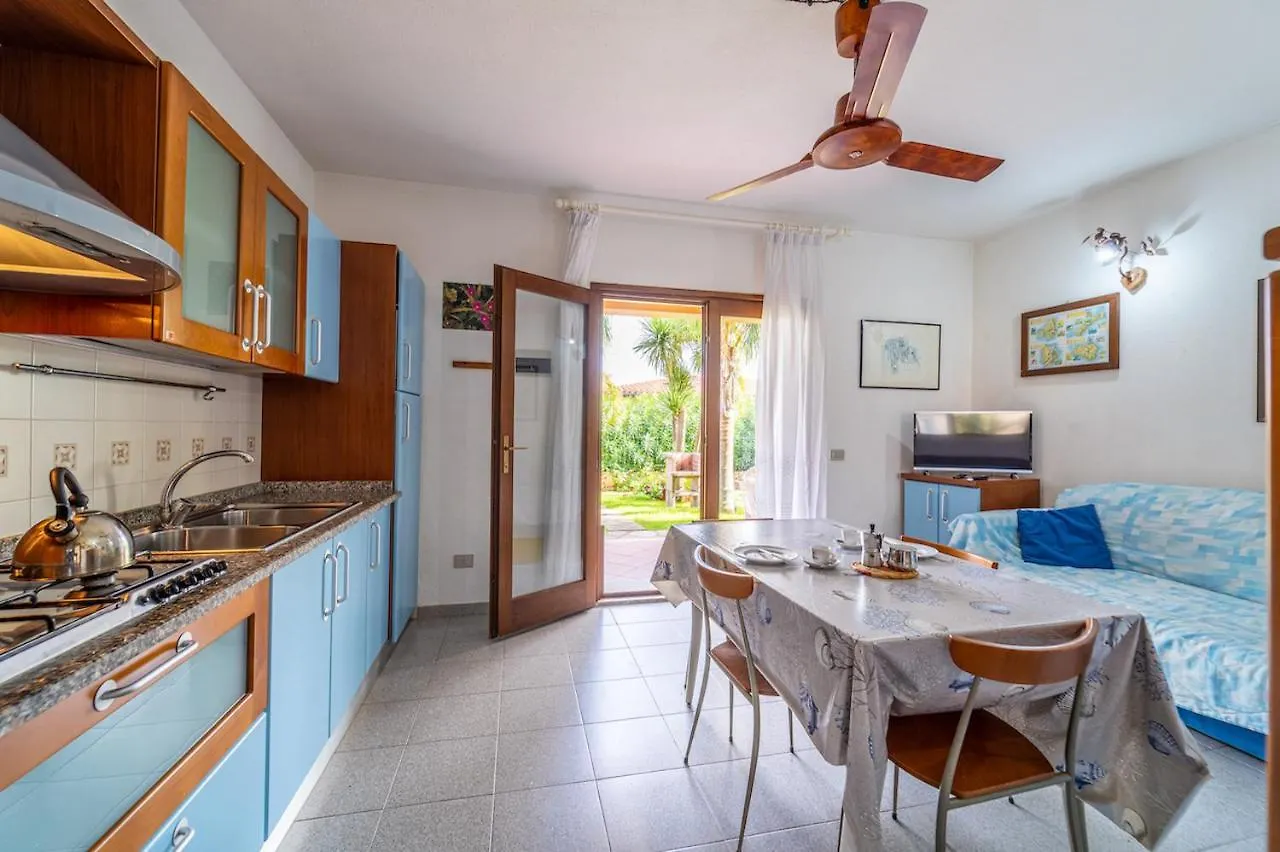 アパートホテル Iss Travel, Villa Fiorita - 800 M From La Cinta Beach サン・テオドーロ